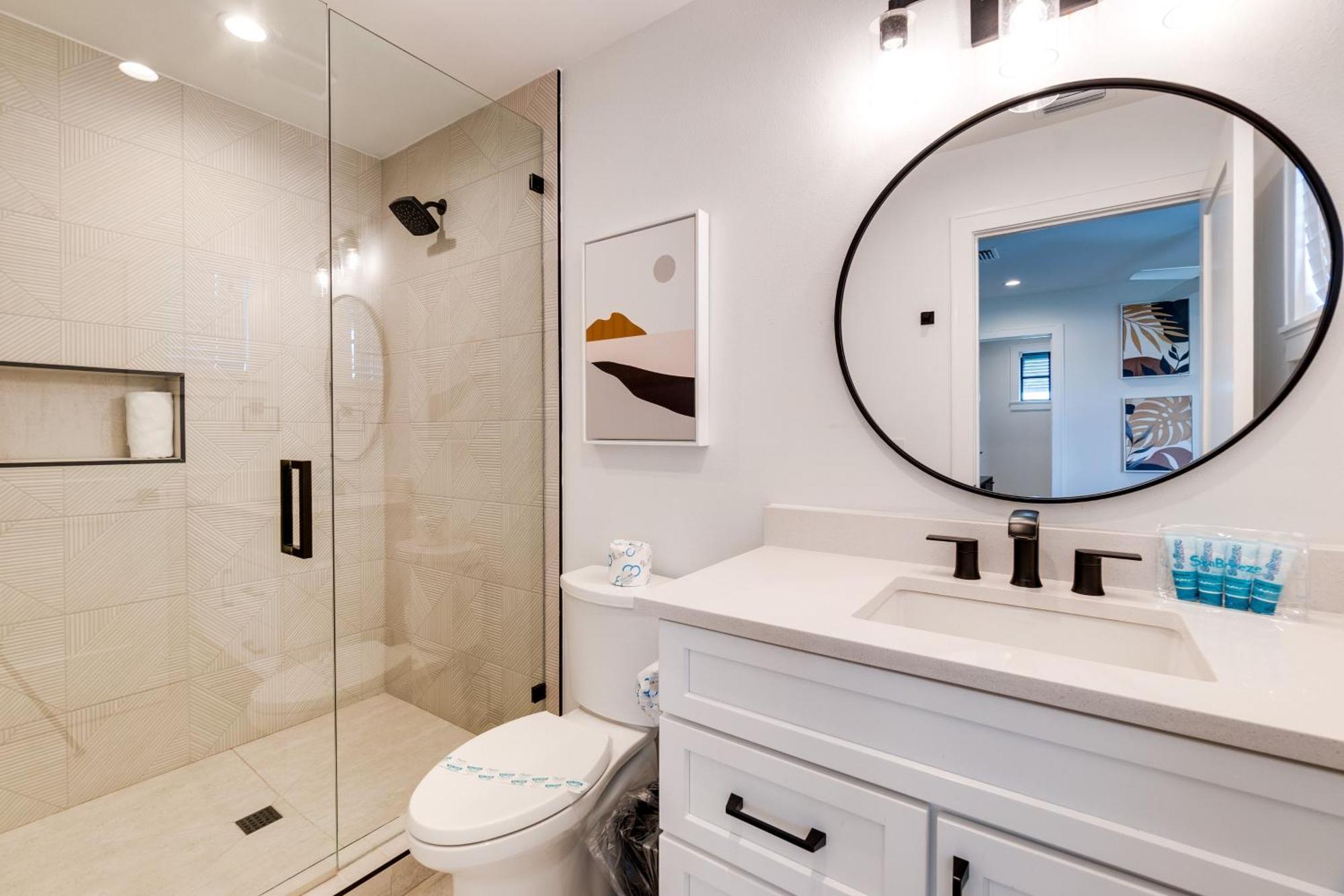 Swanky Bubbles, 9 Beds, 11 Bathrooms, Pet-Friendly With A Rooftop Deck And Steps Away To The Beach! Holmes Beach Exterior photo