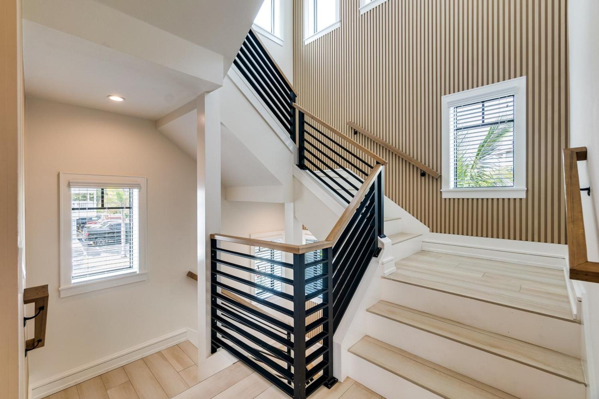 Swanky Bubbles, 9 Beds, 11 Bathrooms, Pet-Friendly With A Rooftop Deck And Steps Away To The Beach! Holmes Beach Exterior photo