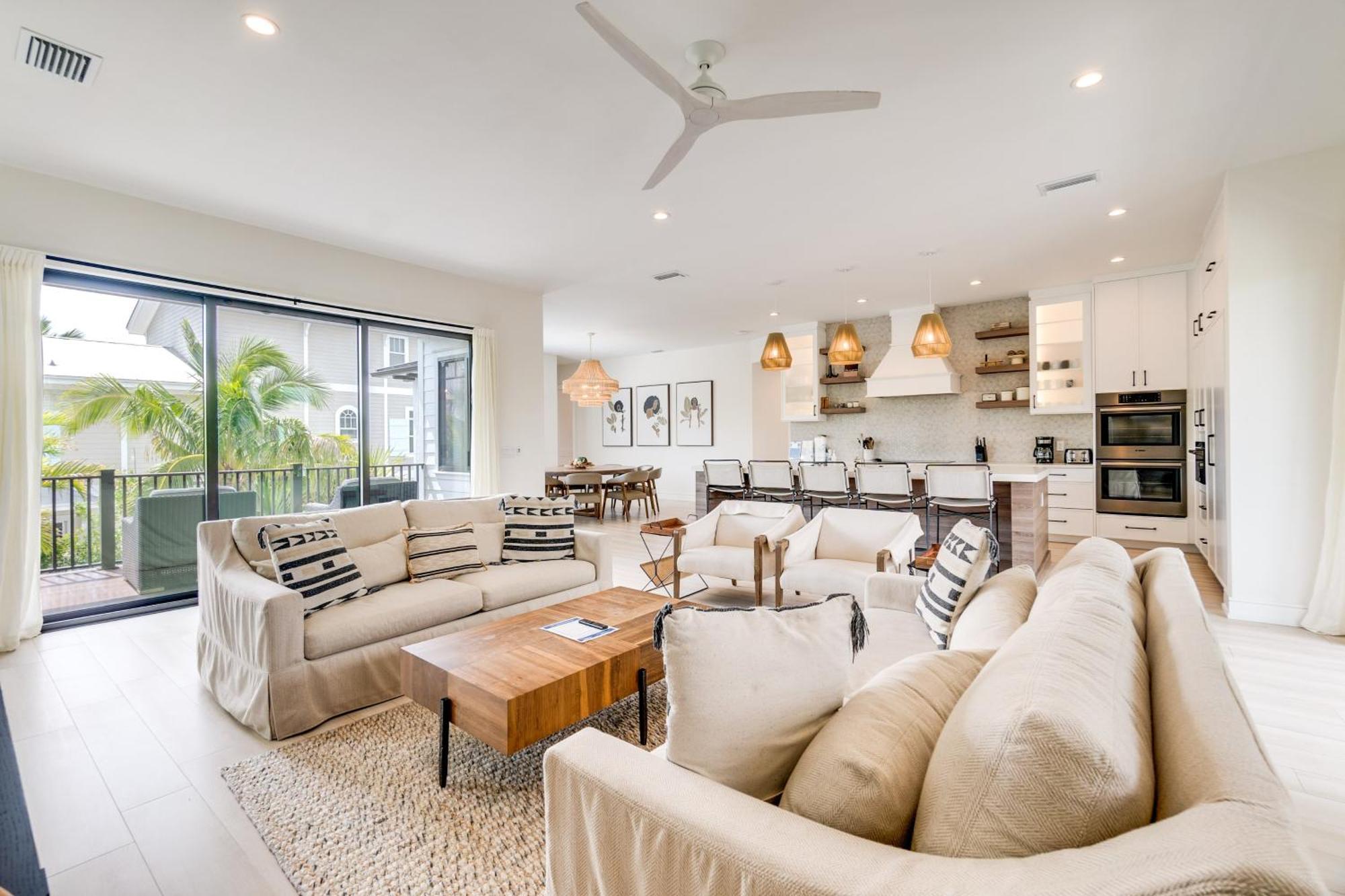 Swanky Bubbles, 9 Beds, 11 Bathrooms, Pet-Friendly With A Rooftop Deck And Steps Away To The Beach! Holmes Beach Exterior photo